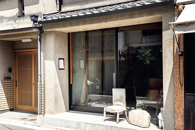 手技と香りによる自然療法で心もほぐすヘッドスパの時間  kokyu