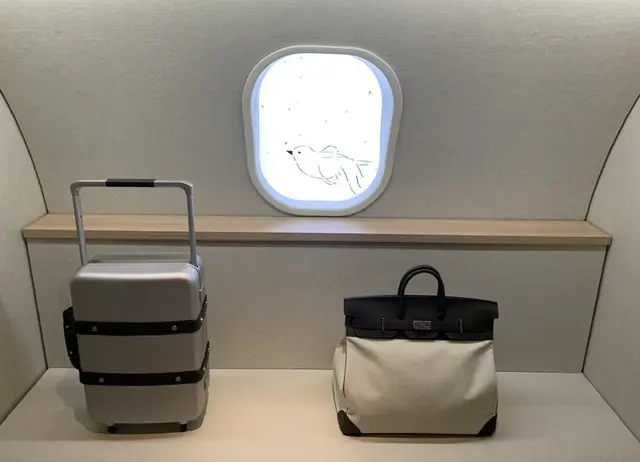 ネイビーコーデでHermès展への画像_3