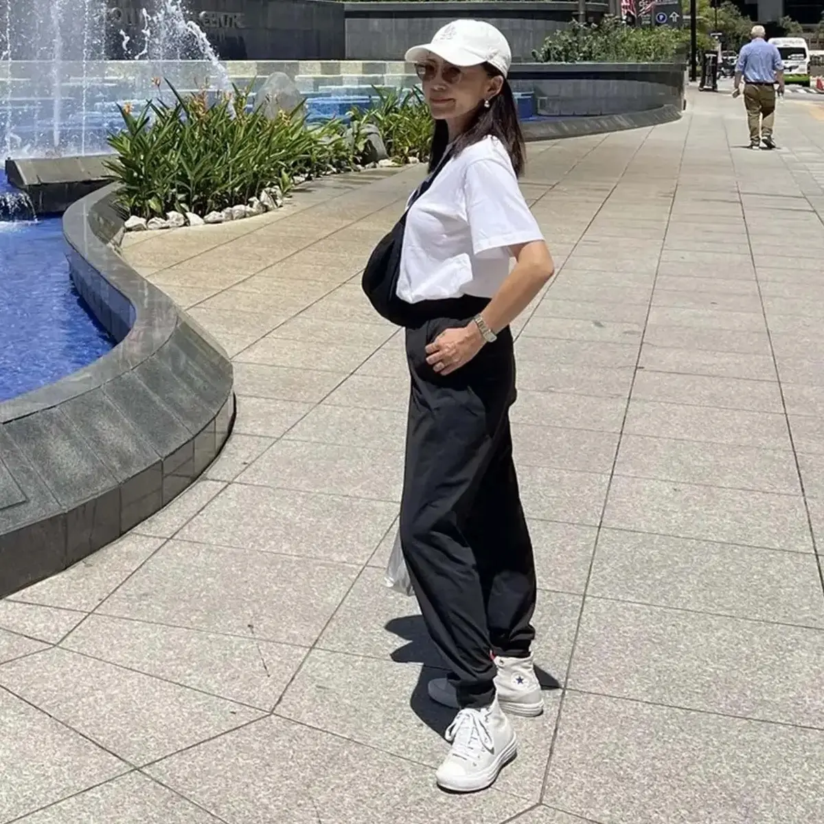 【おしゃれな50代のユニクロ・GUパンツコーデ7選】スタイルアップ効果抜群！旅やちょっとしたお出かけなどあらゆるシーンで活躍