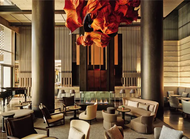 天井が高いラウンジ空間。ソーシャルなスペースも充実している