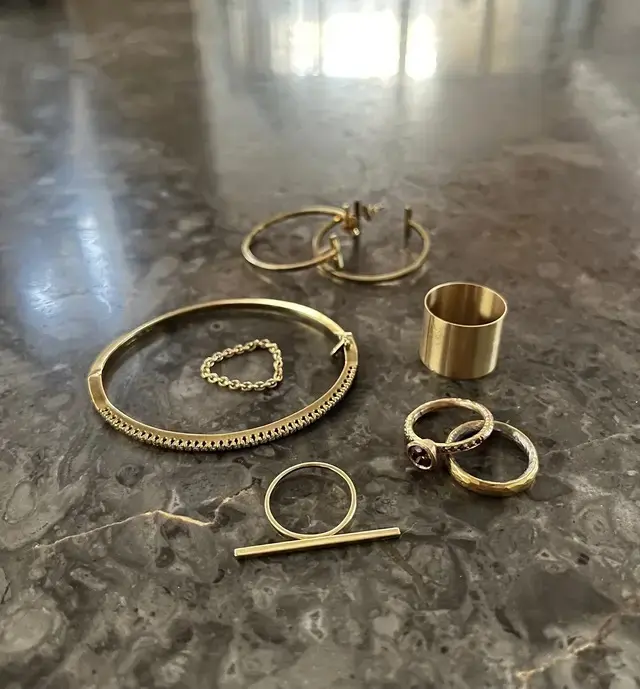 ゴールドの巧みな重ね付け。ボリューム感の調整が素晴らしい！