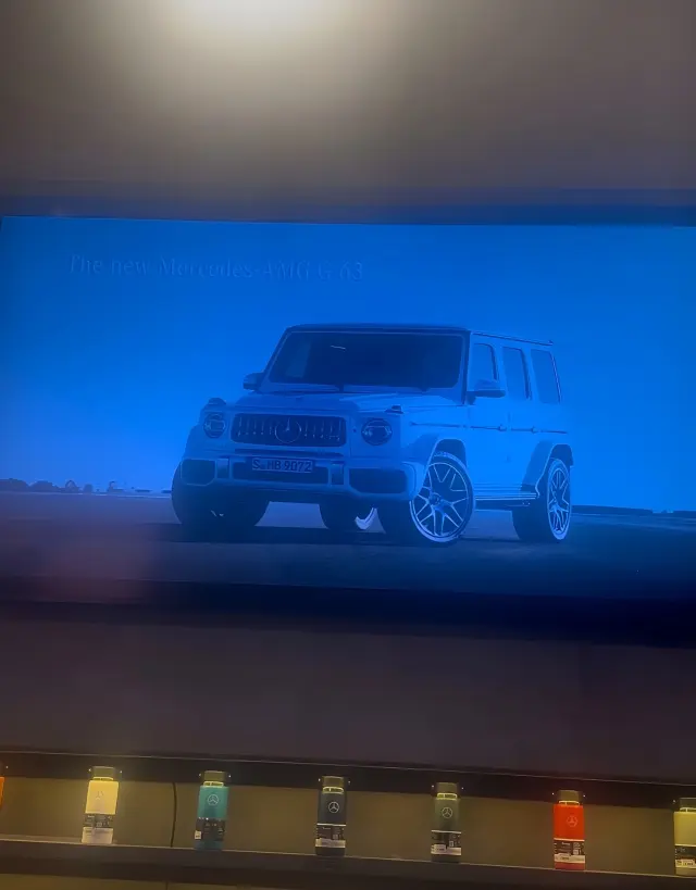 クルマの展示がされておりますカフェへ。の画像_5