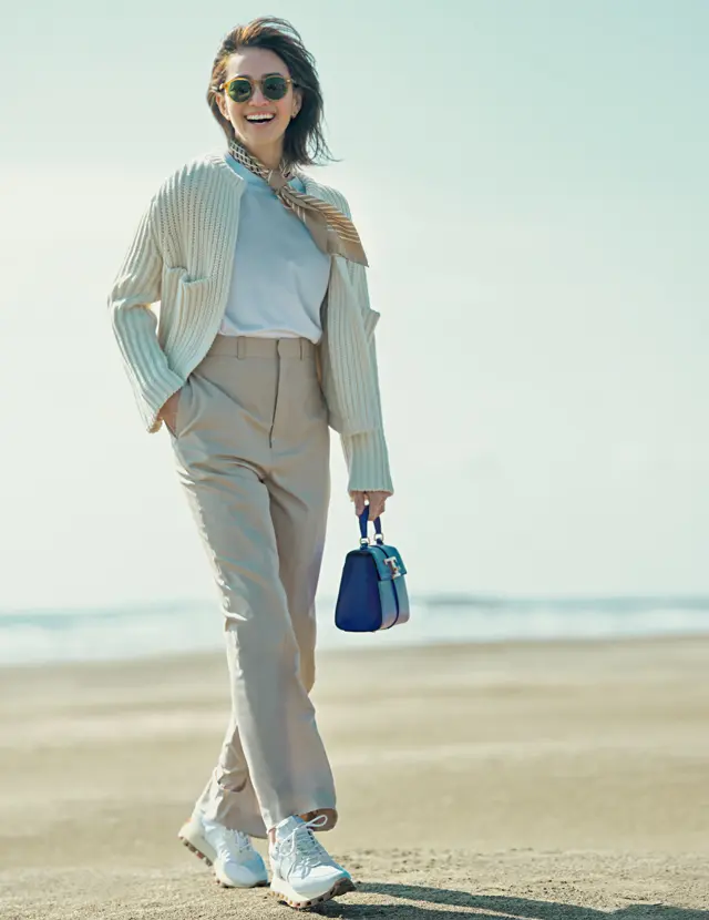 ブラミンクのTシャツのRINA