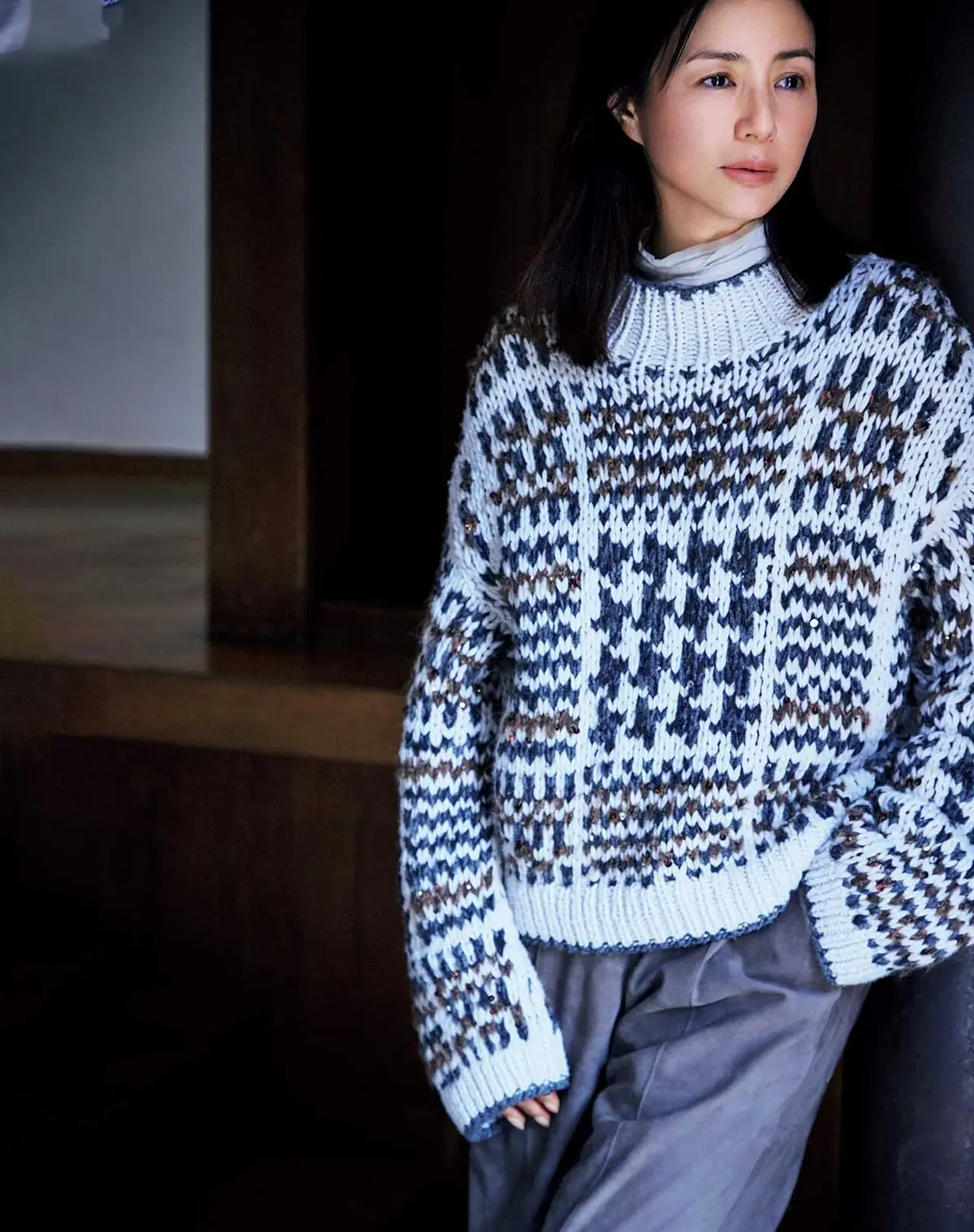 カシミヤで編むアーガイル柄。 手仕事ならではの趣おもむきと モダンな遊び心にときめく