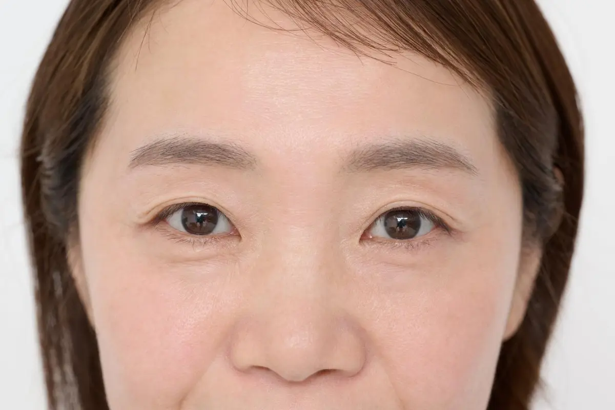 OurAge×Webエクラ　●Before アイシャドウをつける前の顔