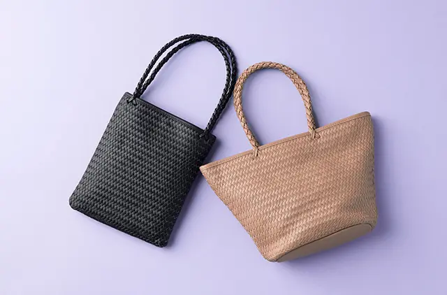 収納力の高いかごバッグ風トートと、スマートな縦長タイプも！