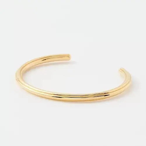 【50代 週末コーデ】夏の街に映える洗練の画像_8