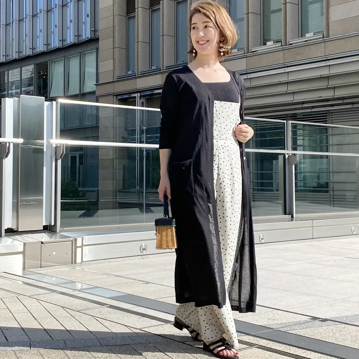 ドット柄サロペットで映画鑑賞の画像_3