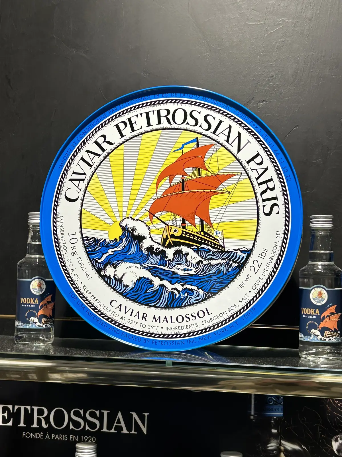パリ　　スーパー　la Truffe par PETROSSIAN