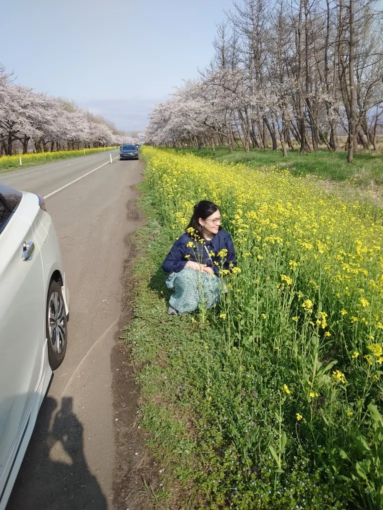 菜の花ロードしゃがみスタイル