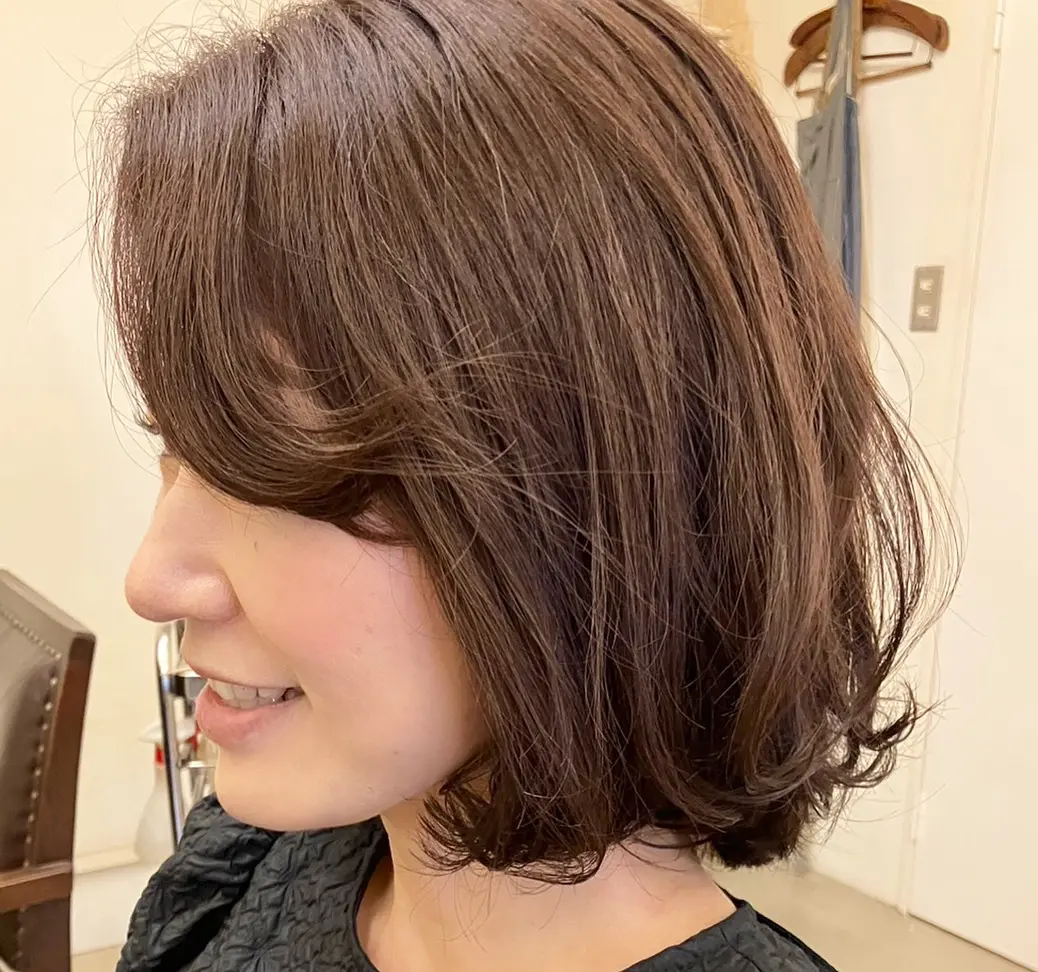 アラフィフ　ヘアスタイル