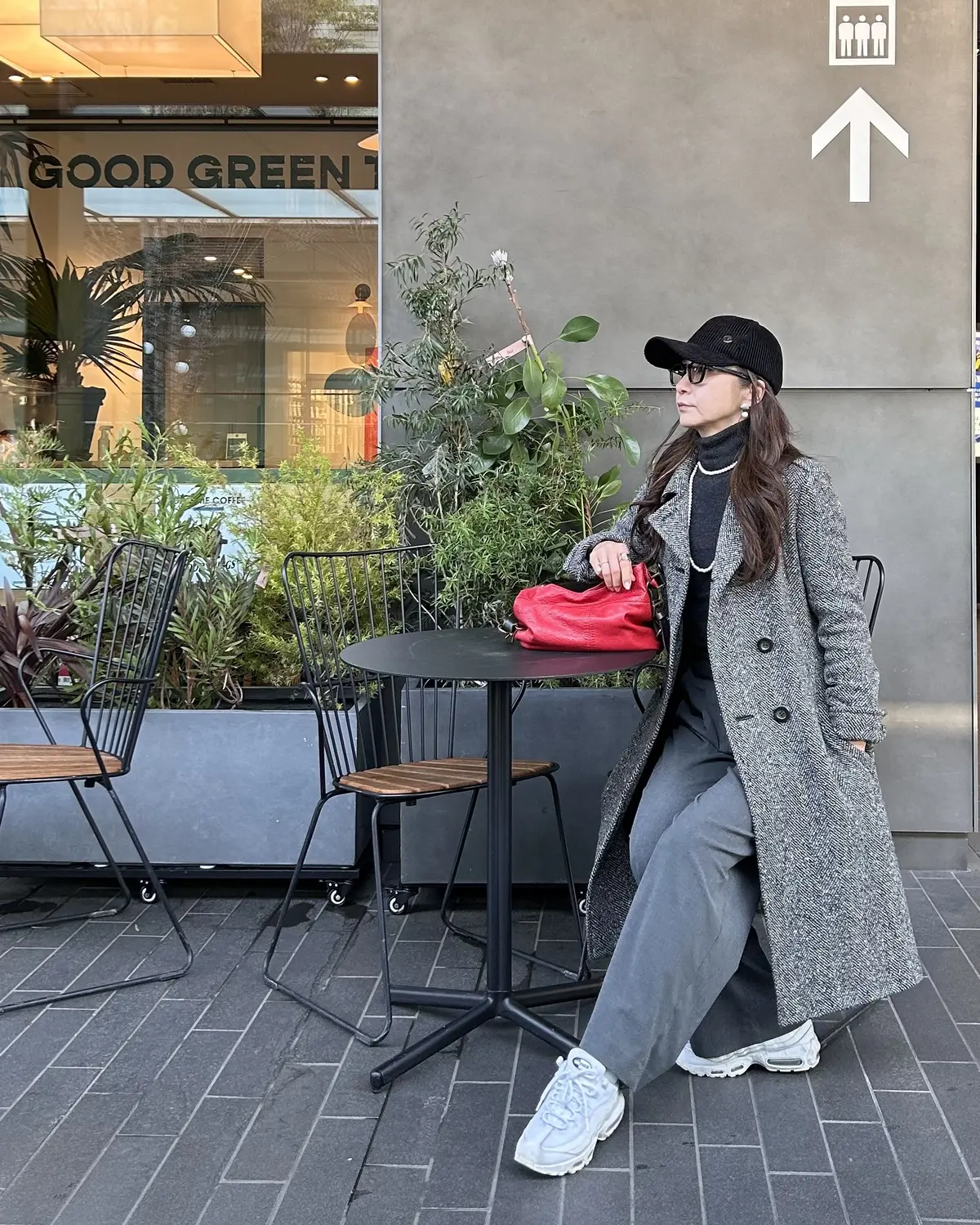 冬の洗練スタイル！オール〇〇コーデ3選の画像_5