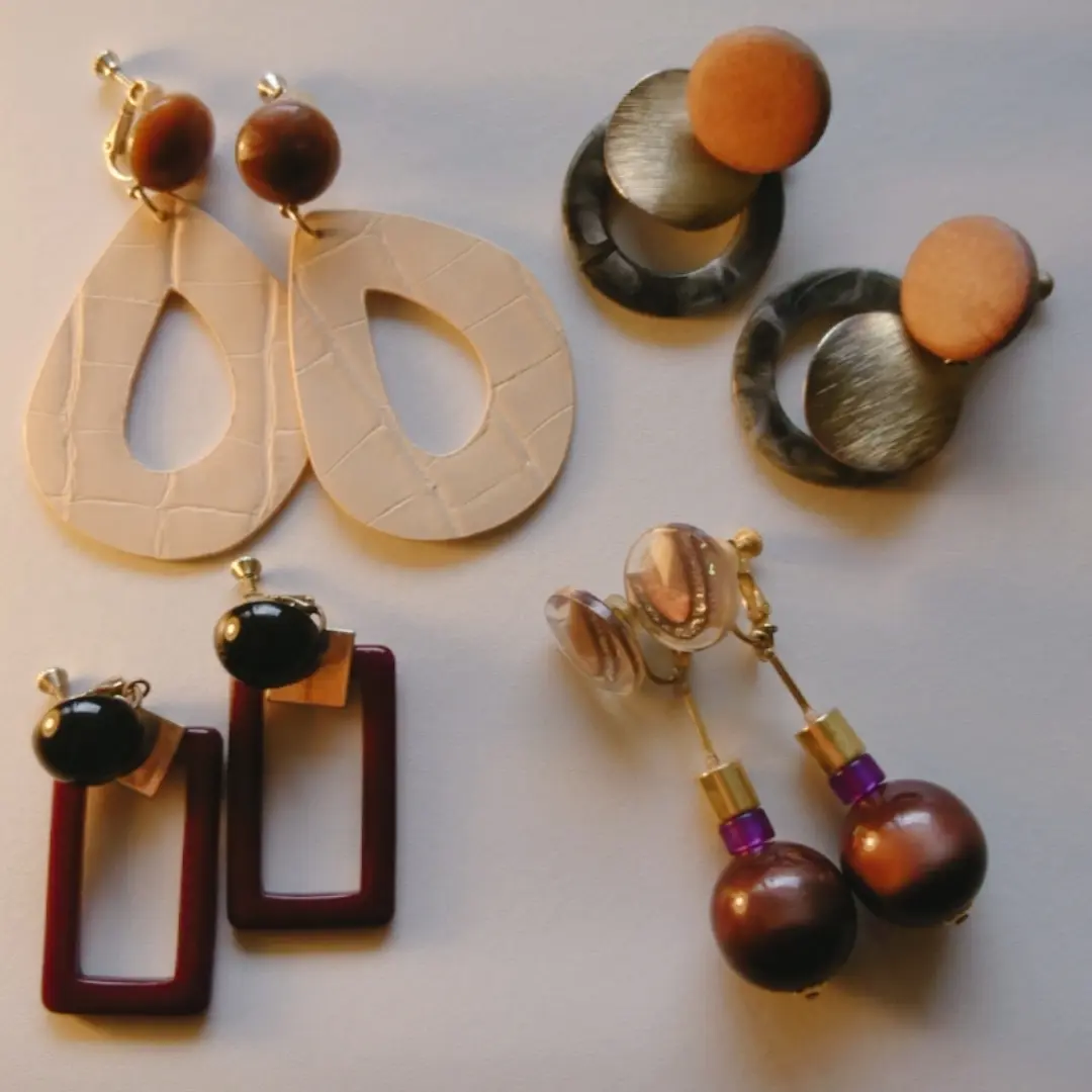 右上から時計回りに：MODE ROBE,THE Dallas,green label relaxing,PLST