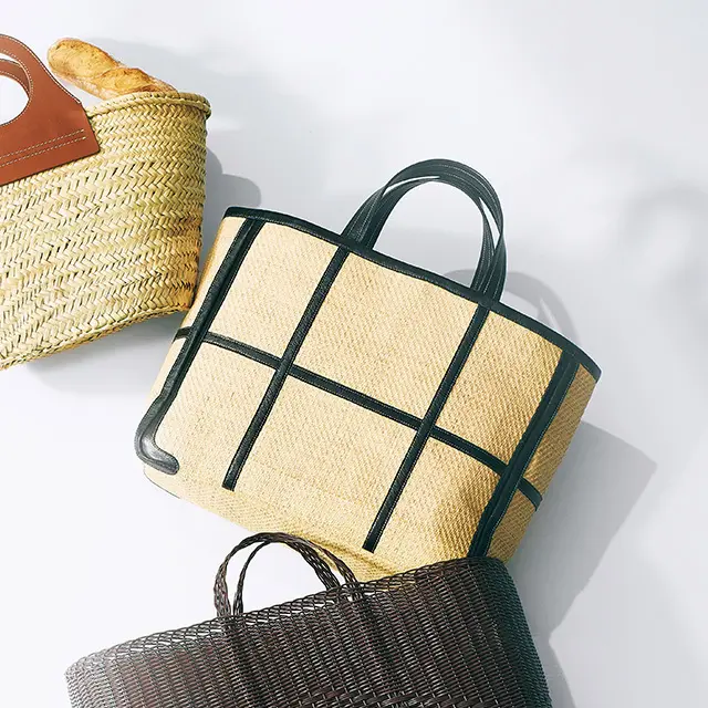 かご素材のマーケットバッグ　￥72,000／エストネーション（ラドロー）