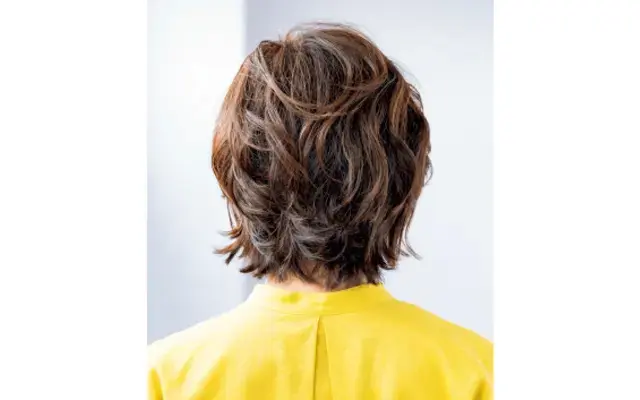 硬く広がる髪質をボリュームコントロール