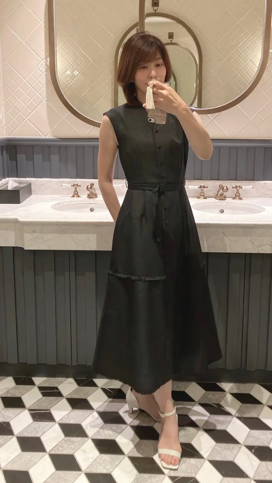 ヌン活　キンプトン新宿東京　ジルスチュアート　アフタヌーンティー　ホワイトフローラル　西新宿　新宿　ナチュラルビューティーベーシック　黒ワンピ