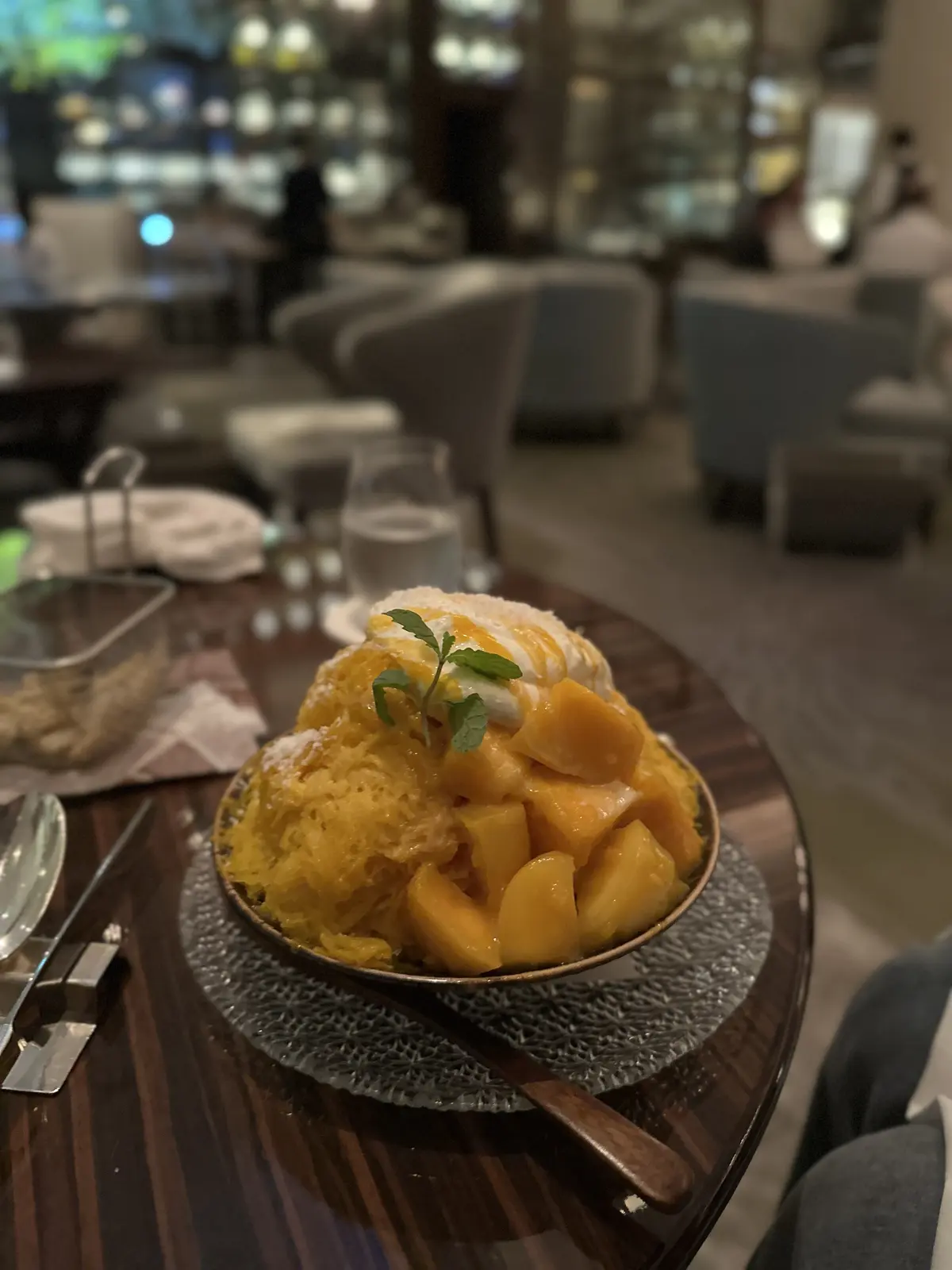 夏のブラックコーデとパレスホテル東京の期の画像_2