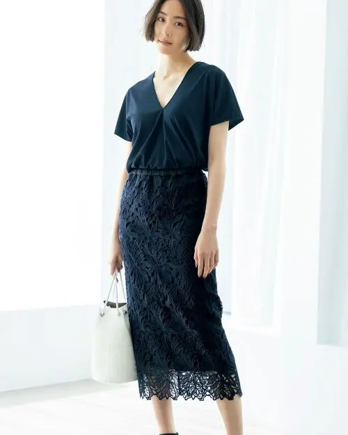 森慶子×L’UNE 2WAY Vネックカットソー ￥22,000