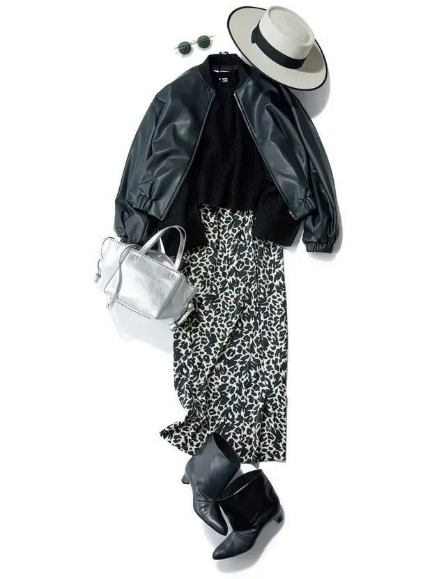 辛口なカラーリングのレオパード柄をシンプルなモノトーンのアクセントに