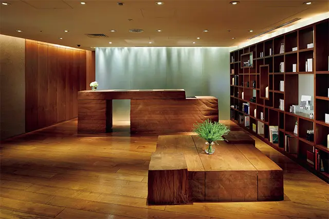 スパのエントランス