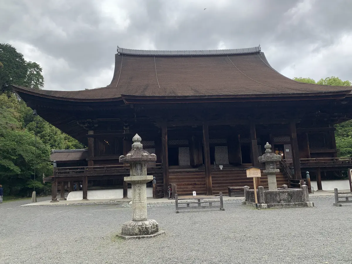 三井寺の金堂