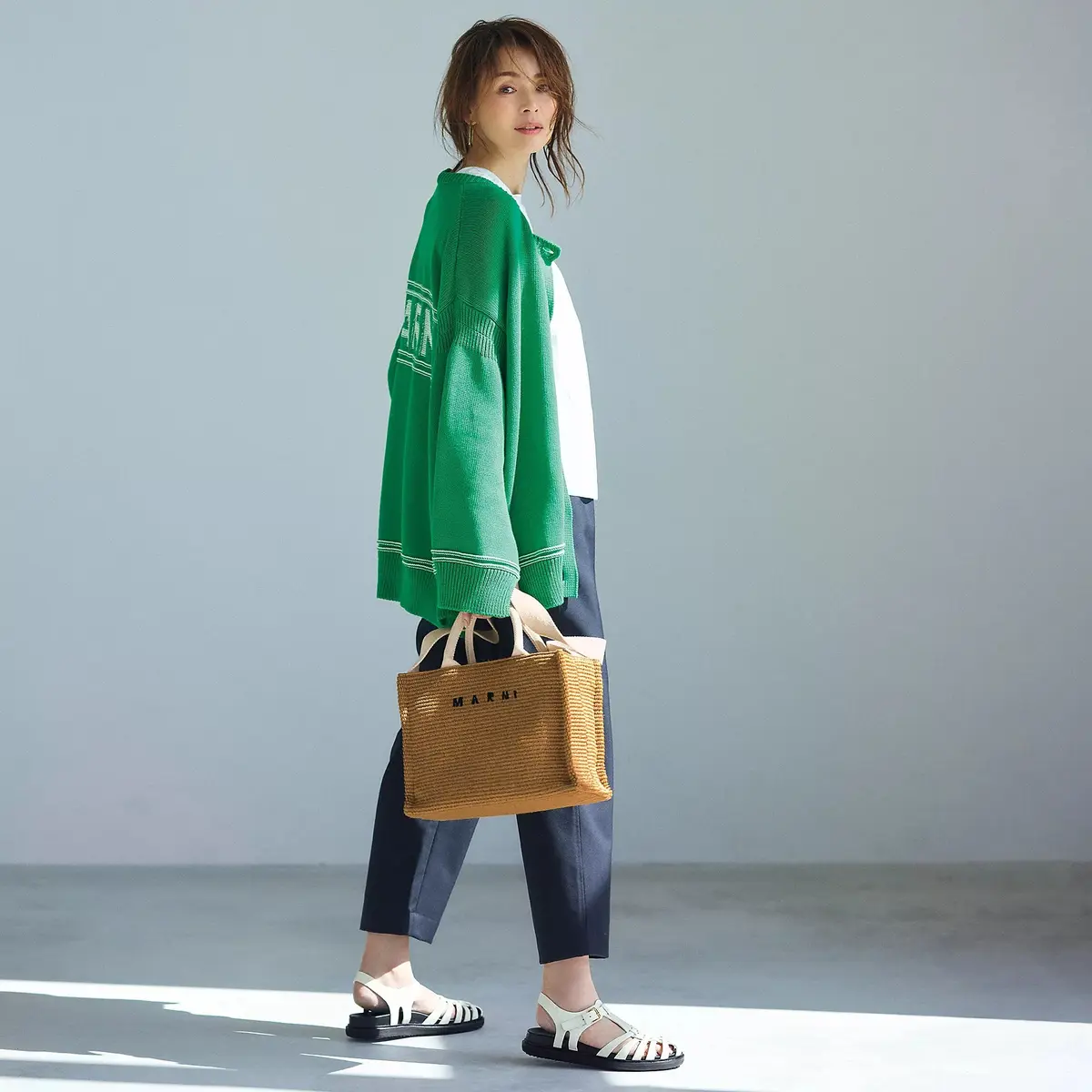 HAPPYを運んでくる「MARNI」の服の画像_3