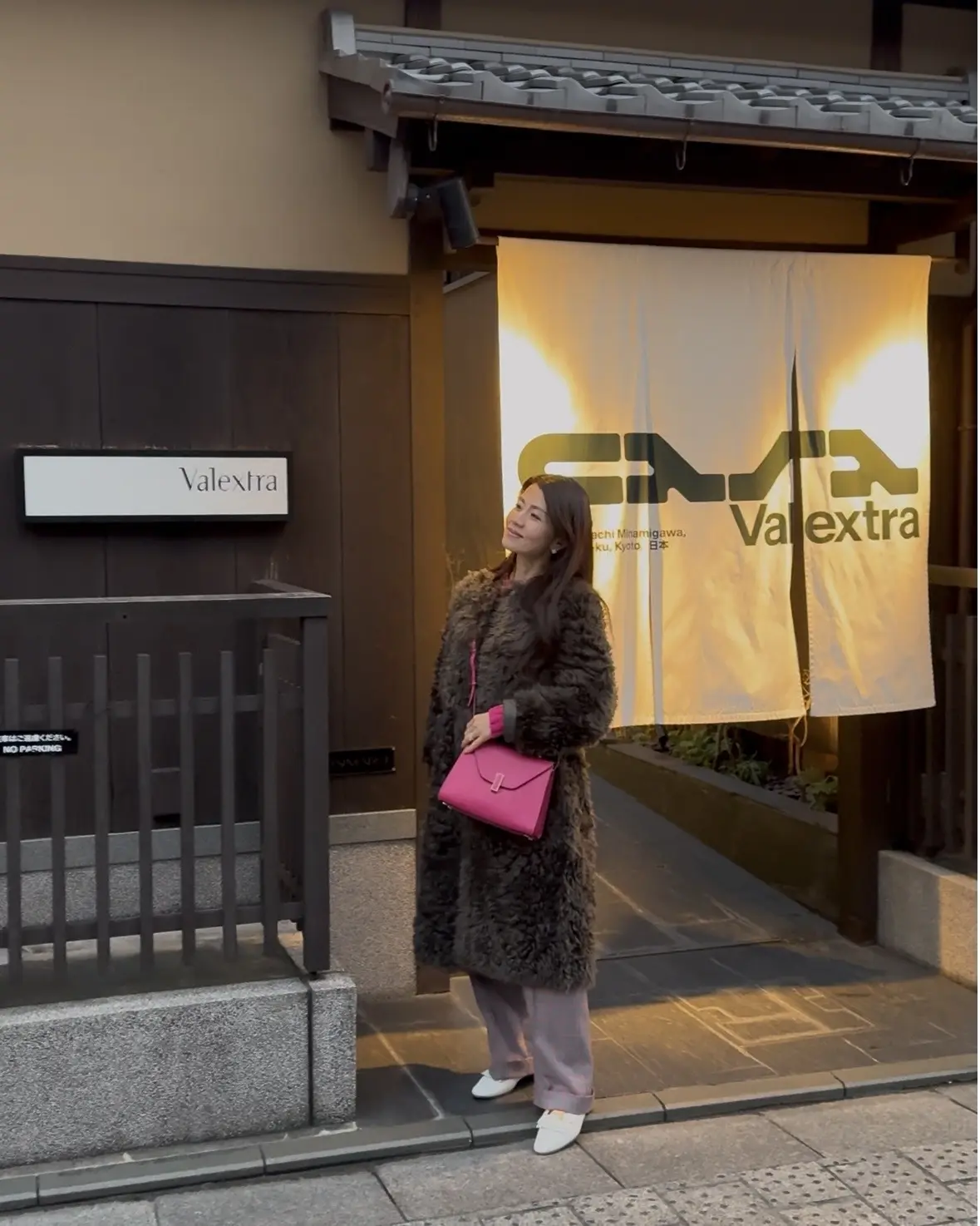 食事の時間も、街歩きも品よく。大人のムーの画像_3