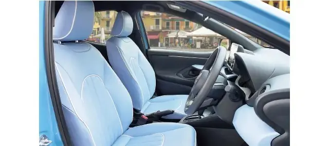 50代は車もおしゃれも私らしく！『車に乗の画像_6