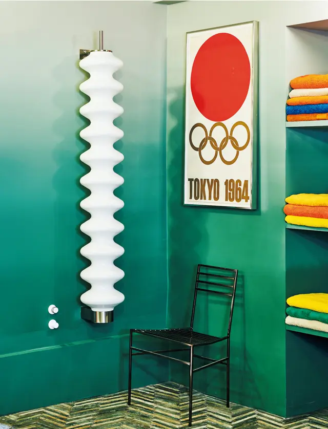 白の蛇腹は、なんとヴィンテージのヒーター