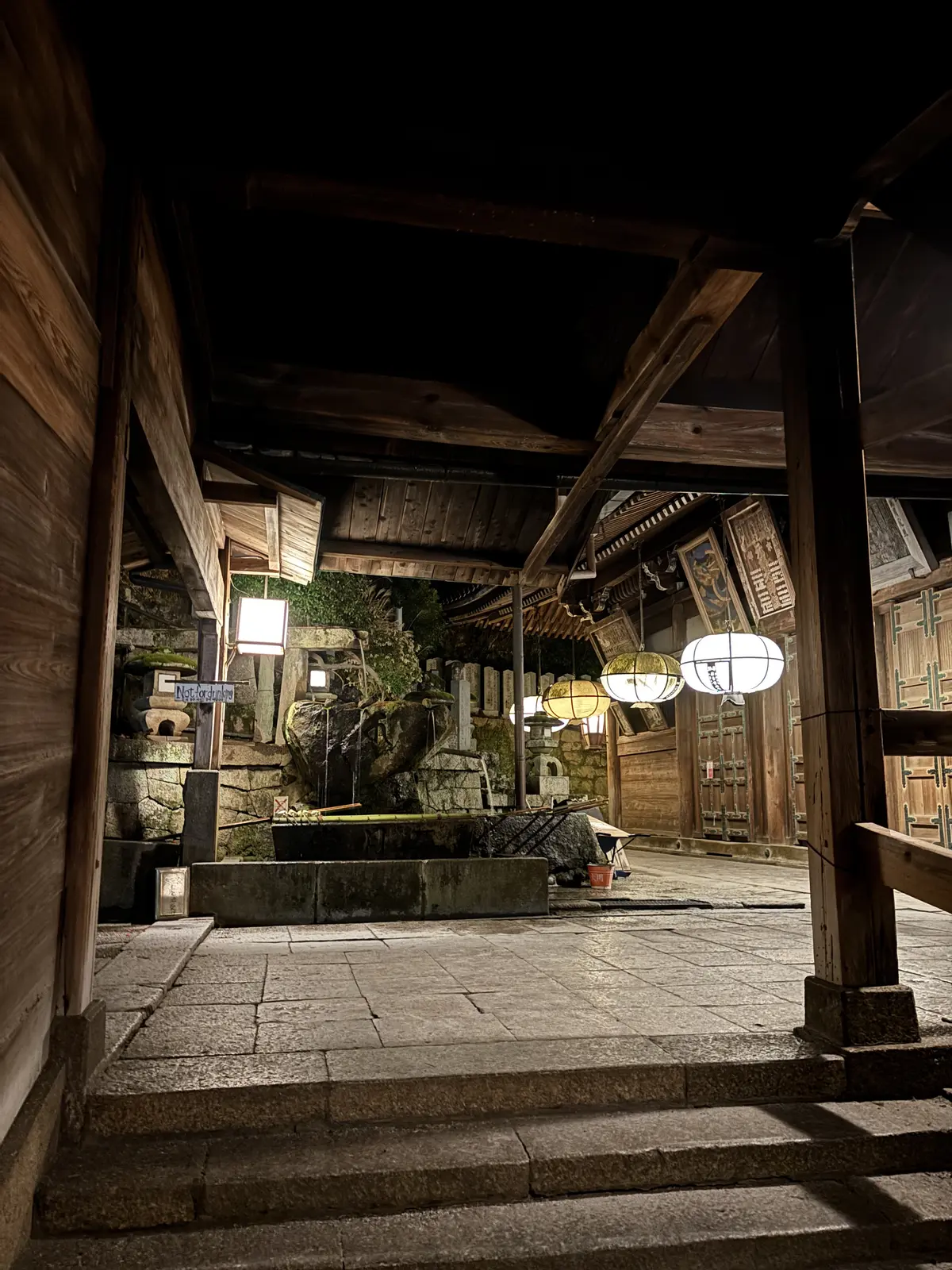 奈良に春を告げる「お水取り」——東大寺二の画像_6