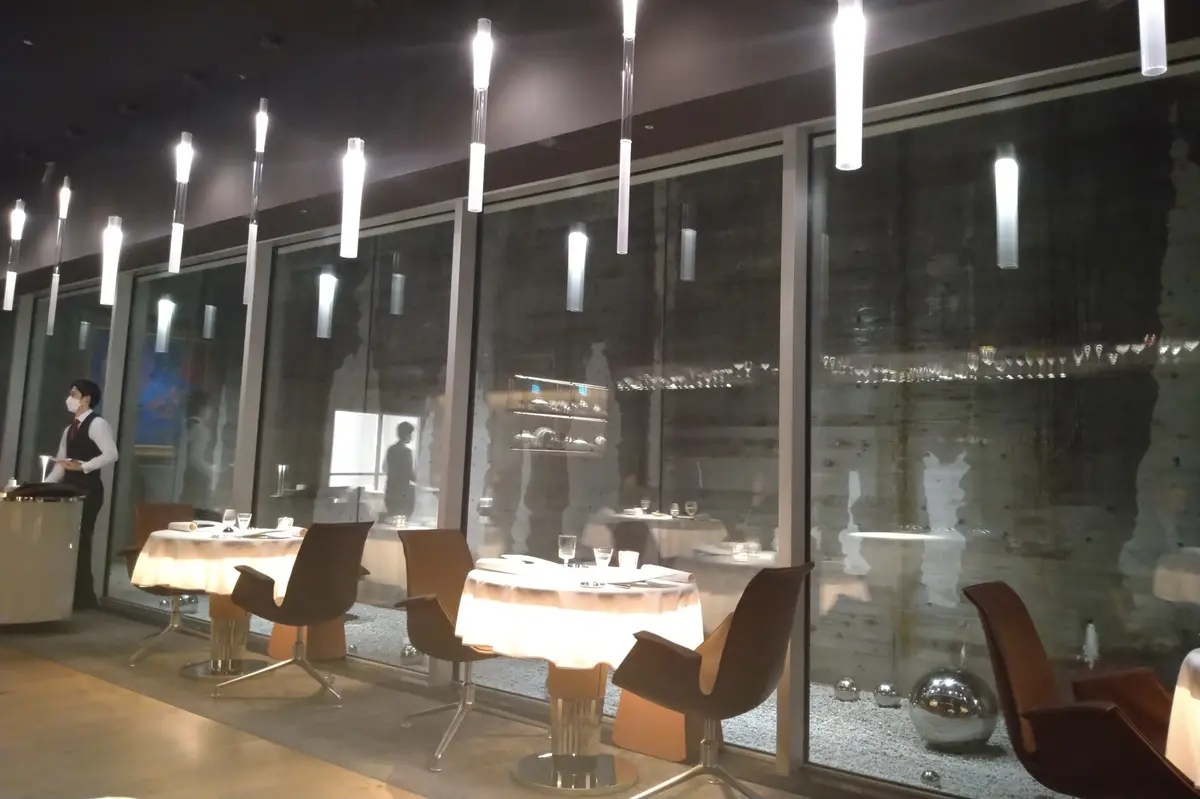 ムニ　アラン・デュカス