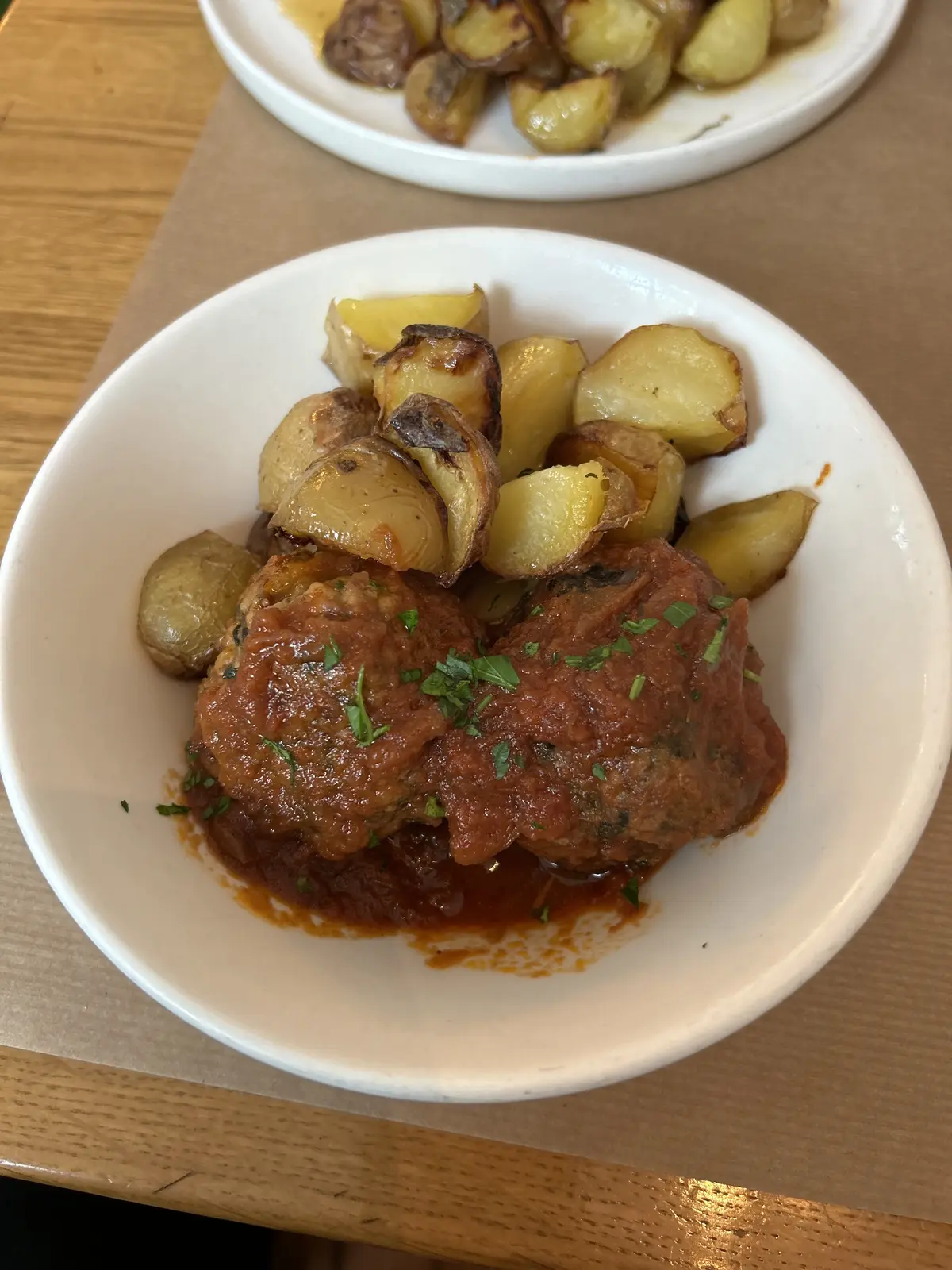 パリ　ビストロ　メニュー　La Maison Rose　メゾンローズ