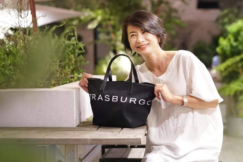 エクラ10月号の付録はストラスブルゴのトの画像_1