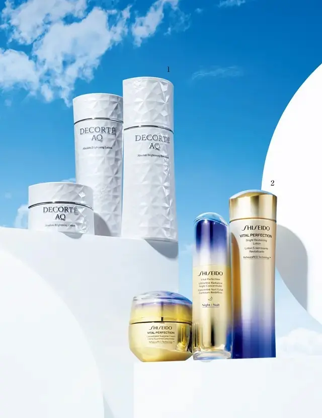 透明感を重ねていく「ライン使い」で一掃