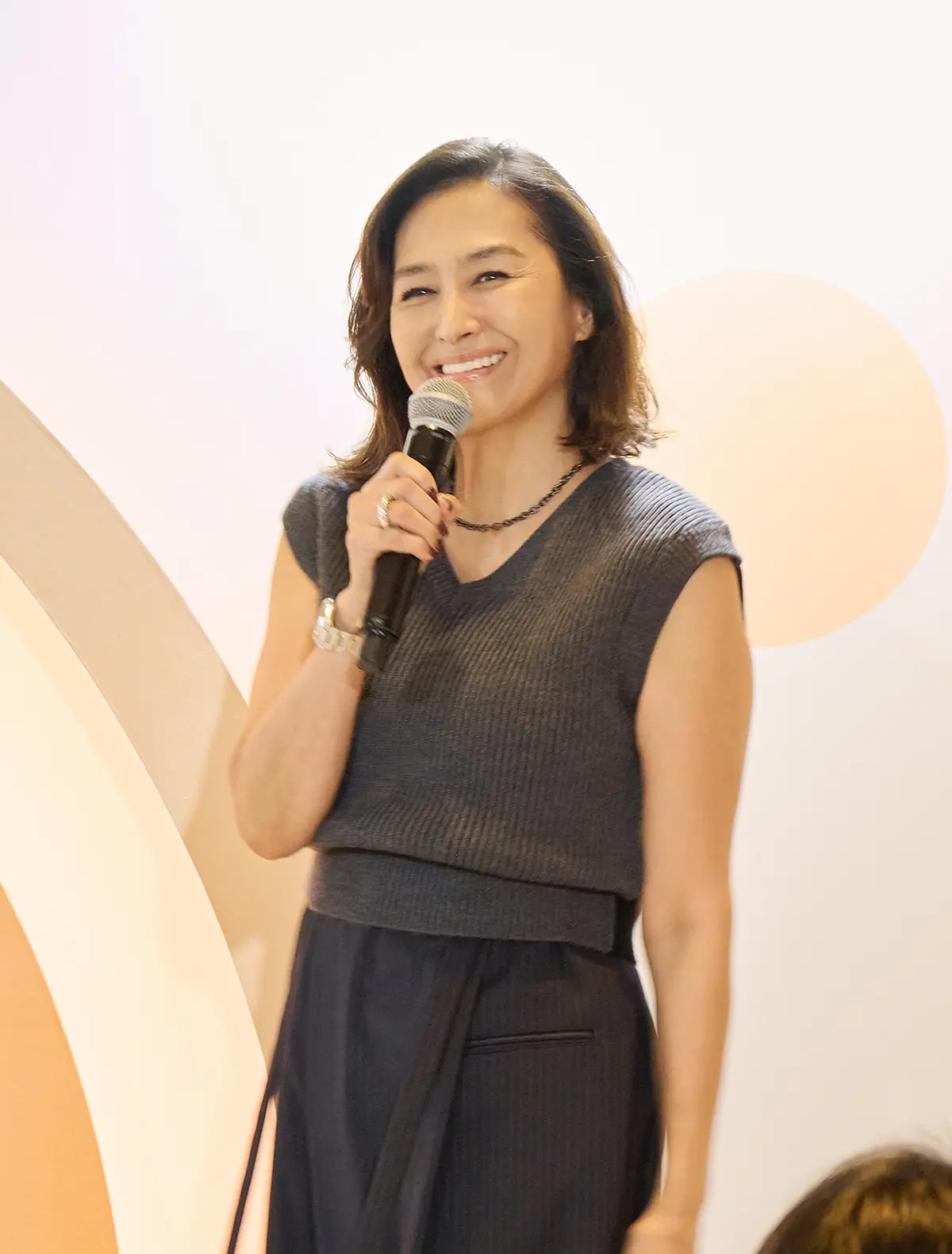 「éclat Special Talk Show presented by Lypo-C」　イベント　トークショー　ゲストの亜希さん