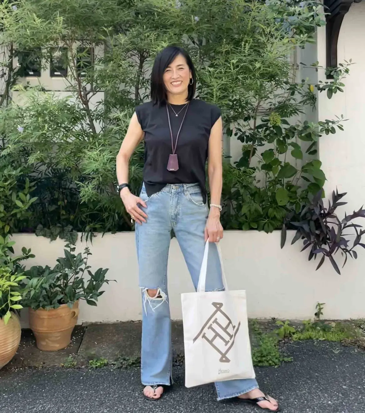 おしゃれなアラフィーの愛用バッグ「ヘルノ×エクラ」大人のトートバッグ
