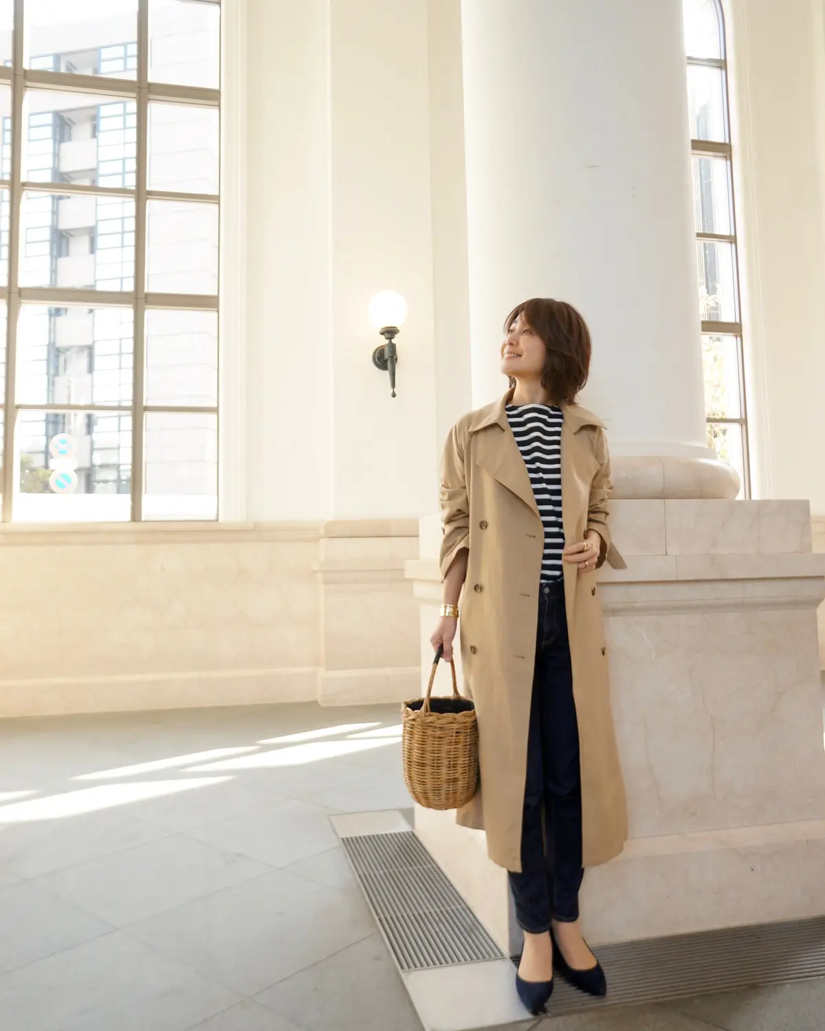 羽織るだけで旬の気分を味わえるトレンチコの画像_1