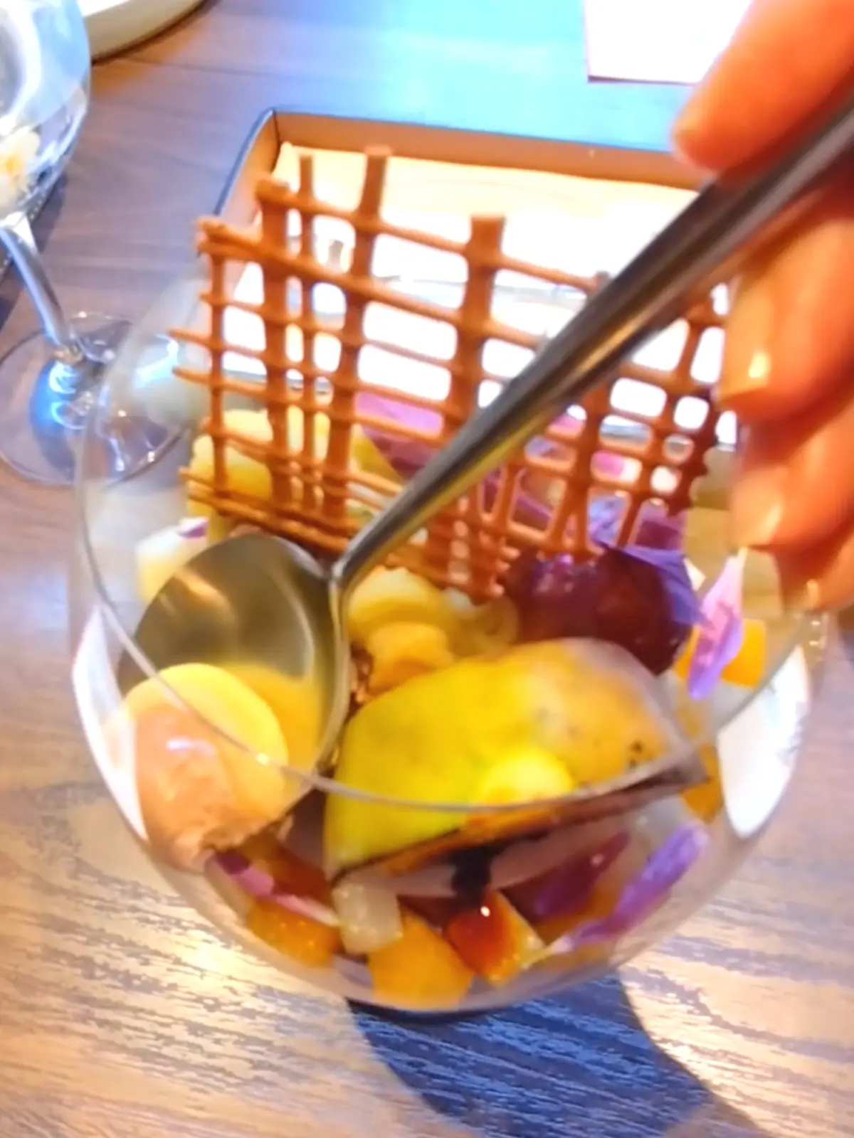 パフェ活、大人の栗パフェ、恵比寿、イタリアン、ai's、パフェ、ランチ、40代ファッション、低身長