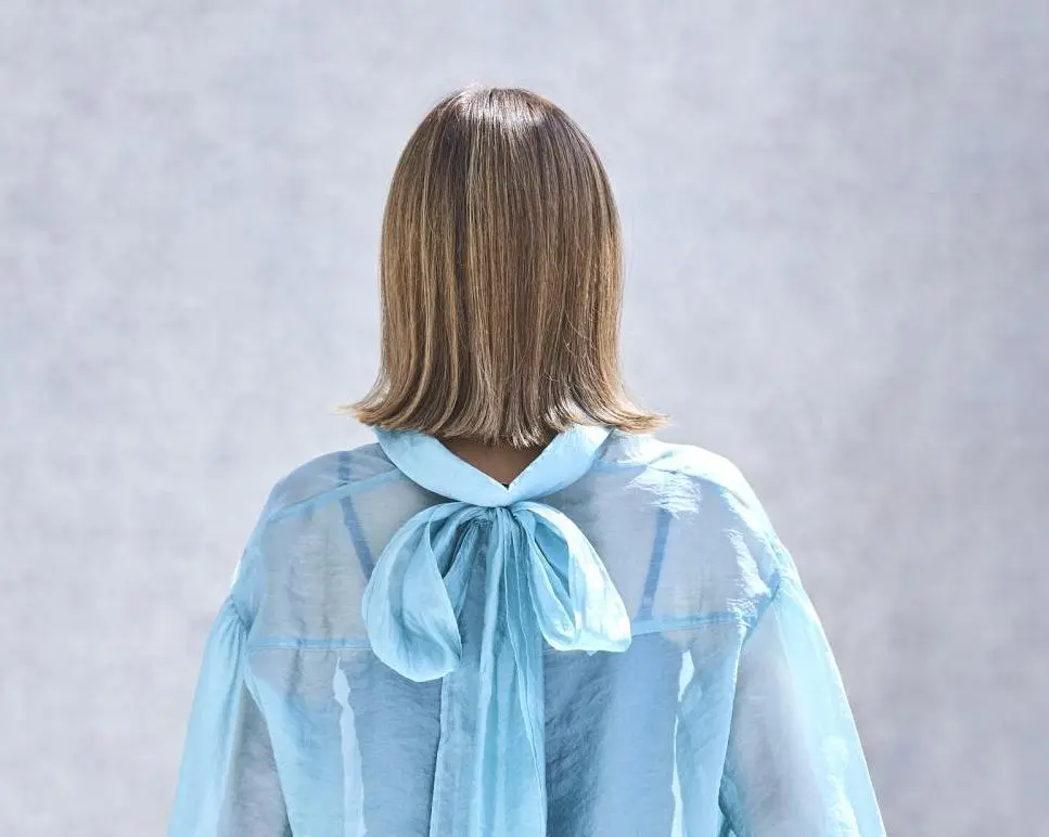 OurAge×Webエクラ  後から見たミディアムヘア　ヘアスタイル