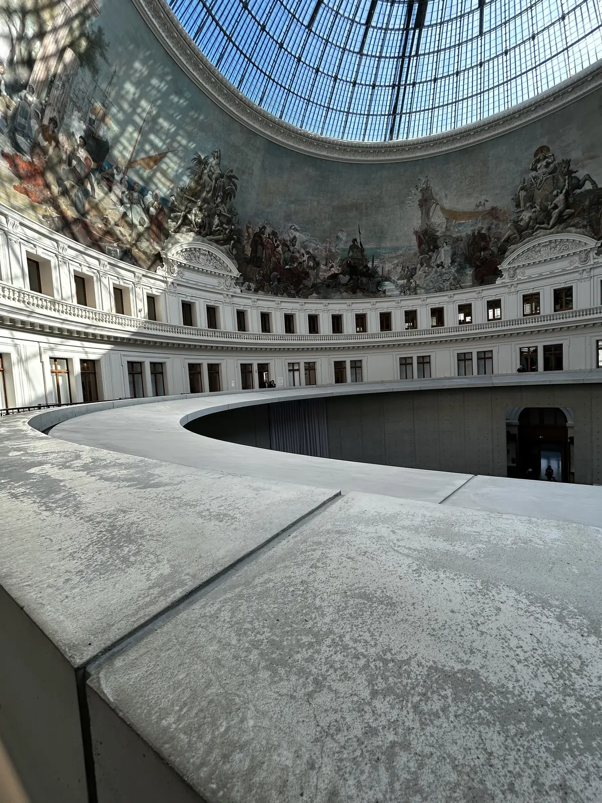 2. ブルス・ドゥ・コメルス（Bourse de Commerce