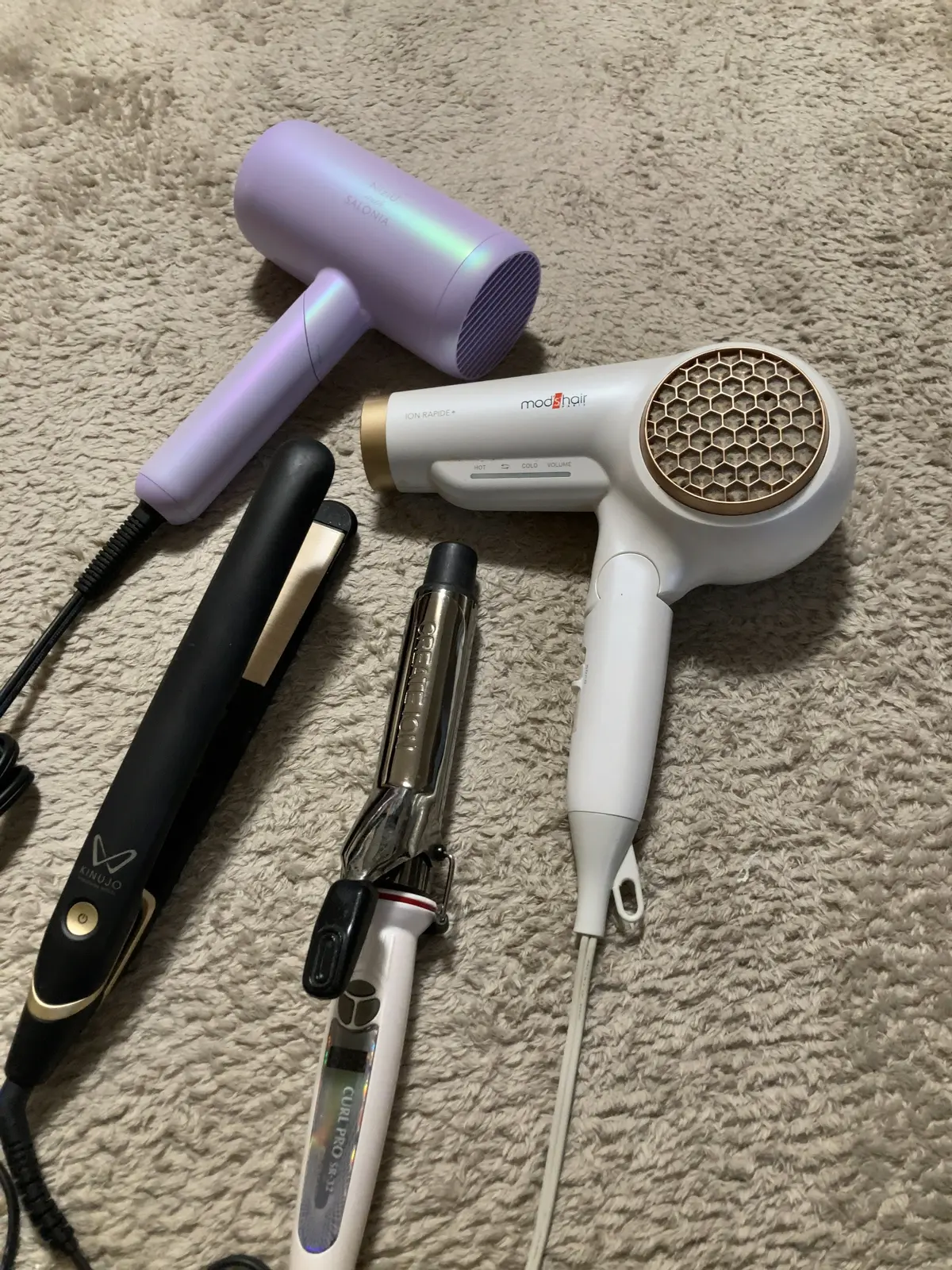 最近のお気に入りは限定色がかわいい【サロの画像_4