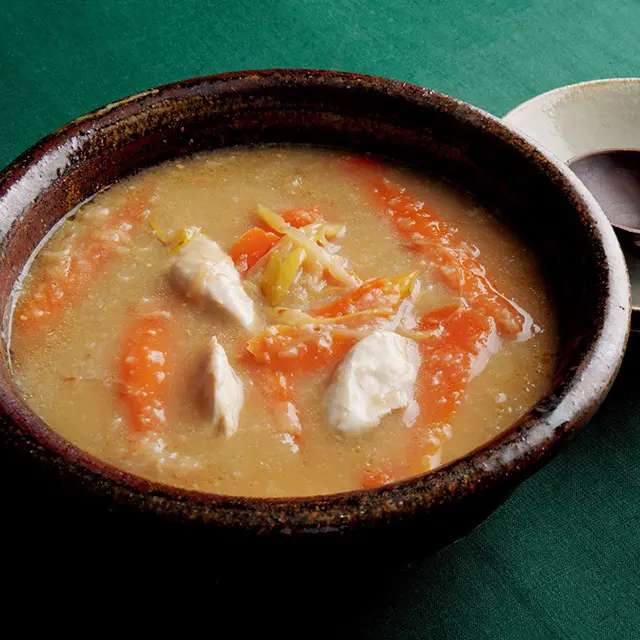 料理家ウー・ウェンさんの根菜の味噌鍋レシピ