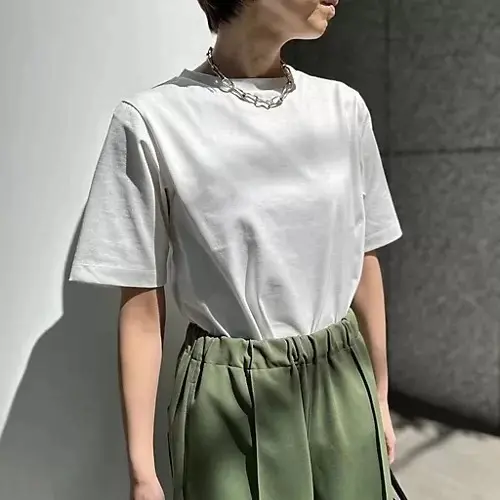 【50代 ファッション】気温28度を乗りの画像_35