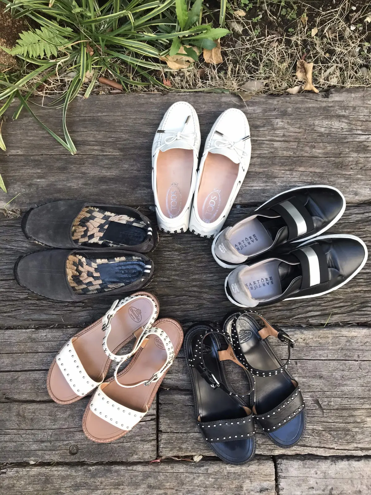 カジュアルにも綺麗目にも、楽でいい靴。の画像_1