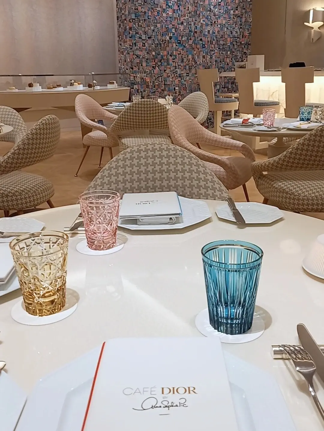 この時期大活躍のアシメのニットベスト♡の画像_5