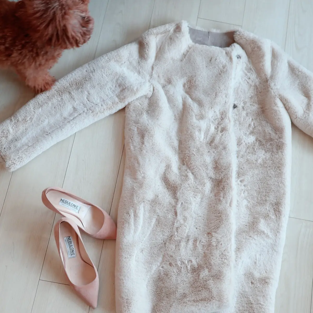 冬色コートでカジュアルな「手ぶらコーデ」の画像_2