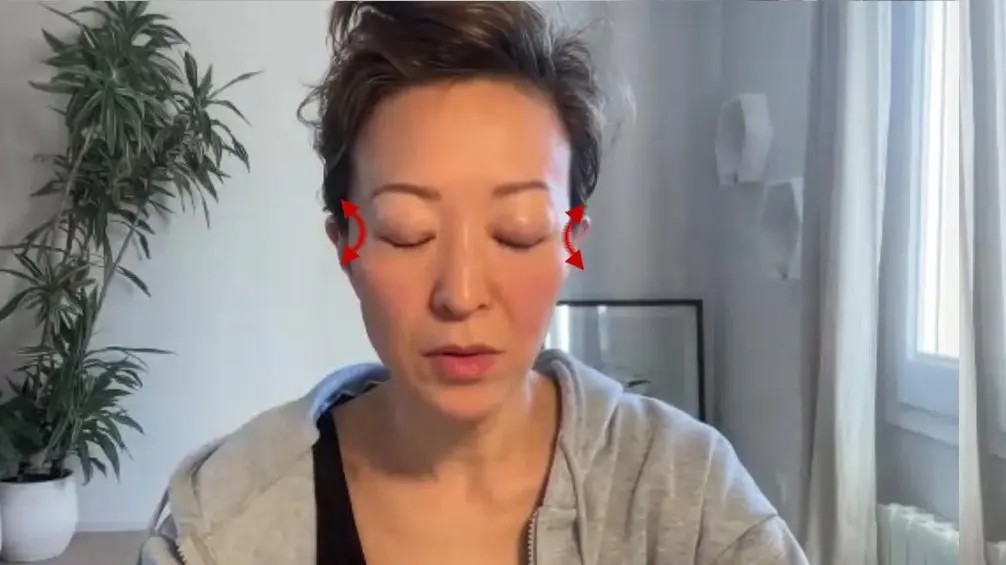 OurAge×Webエクラ　眼瞼下垂エクササイズ　やり方　目をギュッと閉じる