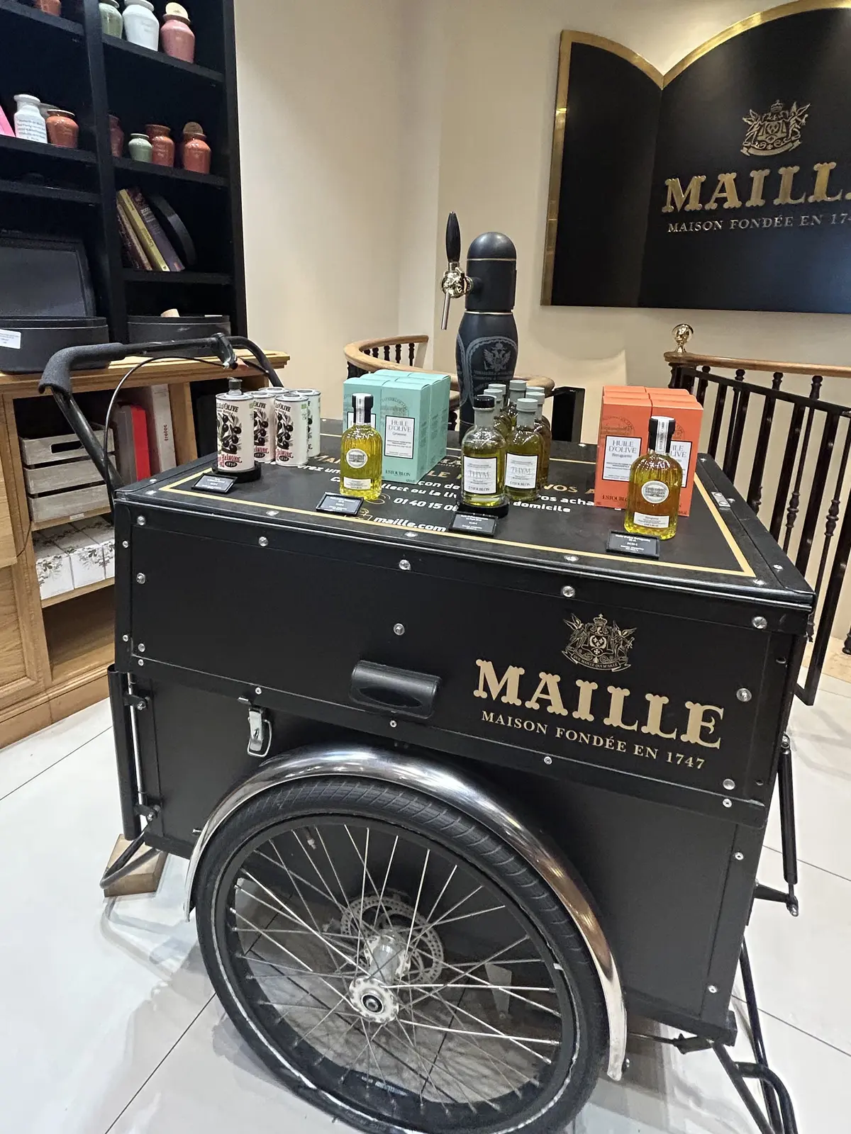 パリの老舗「MAILLE マイユ」　マスタード