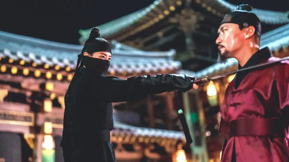 「夜に咲く花」主演のイ・ハニ