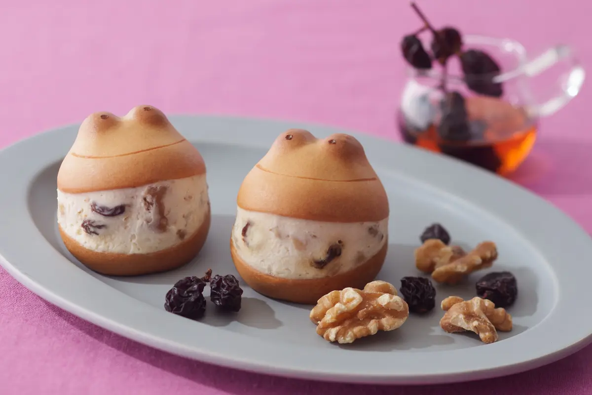 名古屋　おみやげ　青柳総本家の「ケロトッツォ ラムレーズン＆くるみ」